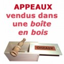 - - Appeaux dans une boîte en bois